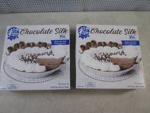 lot 476 image: (FRZ) 2 Frozen Chocolate Silk Pies ...