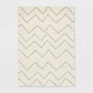 lot 77 image: 5x7 Chevron Area Kids Rug Cream - Pillowfort