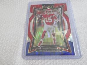 lot 10 image: 2024 Select Patrick Mahomes Red Whi...