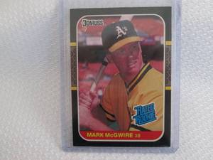 lot 17 image: 1987 Donruss Mark McGwire Rookie Ca...