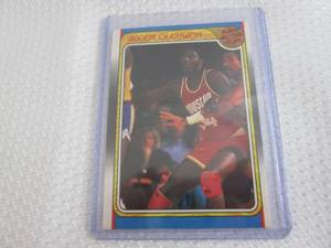 lot 28 image: 1988-89 Fleer Akeem Olajuwon All St...