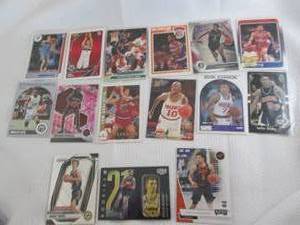lot 31 image: Assorted Basketball Rookie Cards...
