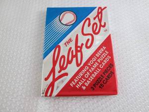 lot 34 image: 1990 Leaf Series 2 Baseball Pack...