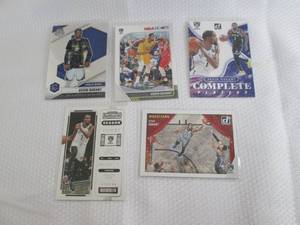 lot 46 image: Assorted Kevin Durant Cards...
