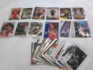lot 86 image: Assorted Basketball Cards...