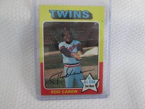 lot 126 image: 1975 Topps Rod Carew Card...