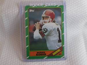 lot 158 image: 1986 Topps Bernie Kosar Rookie Card...