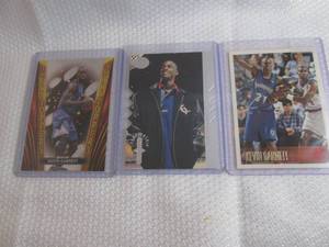lot 186 image: Assorted Kevin Garnett Cards...