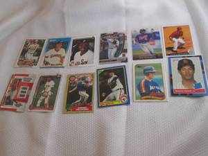 lot 209 image: Assorted Baseball Rookie Cards...