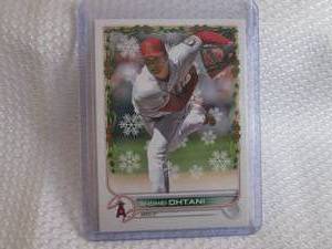 lot 223 image: 2022 Topps Shohei Ohtani Holiday Ca...