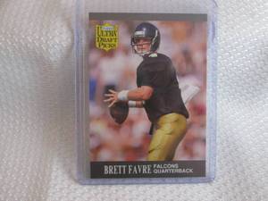 lot 226 image: 1991 Ultra Brett Favre Rookie Card...