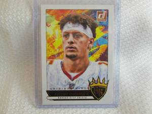 lot 227 image: 2025 Donruss Patrick Mahomes Gridir...