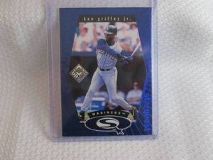 lot 254 image: 1997 Upper Deck Ken Griffey Blue St...