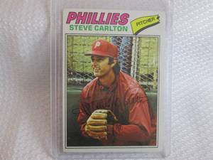 lot 304 image: 1977 Topps Steve Carlton Card...