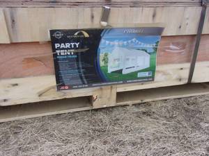 lot 19 image: Party Tent (UNUSED)