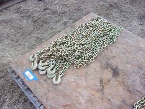 lot 26 image: 4- 516 x 20 Long Grade 8 Chains (UNUSED)