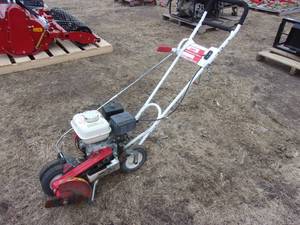 lot 42 image: Little Wonder Lawn Edger (Unknown Condition)