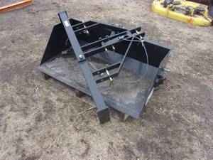 lot 47 image: Wolverine 25 12 3PT Dirt Bucket (UNUSED)