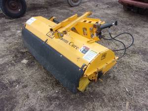 lot 61 image: MB 5Ft Broom