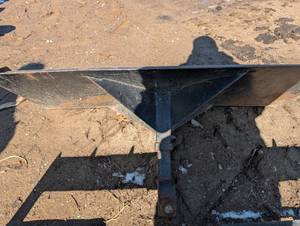 lot 8 image: Bobcat Hitch Attachment