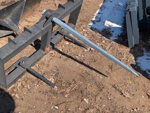 lot 9 image: Bobcat Bail Spear Attachment