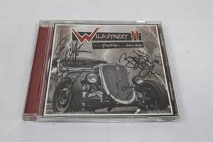 lot 8 image: Wild Street Signed Jewel Case - Shake It EP (5 Tracks)