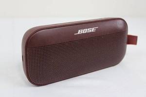 lot 9 image: Bose Portable Bluetooth Speaker - Maroon - For PartsRepair