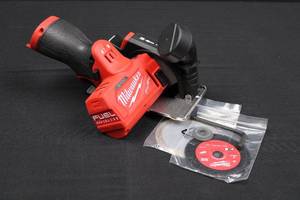 lot 56 image: Milwaukee M12 FUEL 38 in Cut-Off Tool (2522-20) - Tool-Only, Battery & Charger Not Included