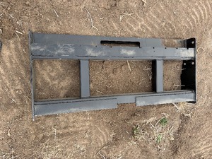 lot 29 image: Pallet Fork Frame  PFF2-13-45W