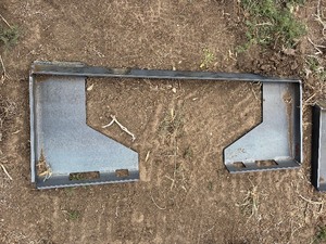 lot 63 image: YINTATECH 14 Universal Quick Attach Mount Plate