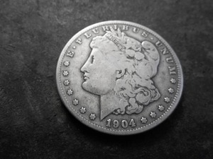 lot 31 image: 1904 S Morgan Silver Dollar