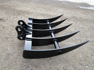 lot 20 image: ZJG Equipment Mini Excavator 19 12 Rake