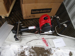 lot 30 image: Future Equipment 20 Vibratory Concrete Screed