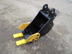lot 143 image: ZJG Equipment 8 Mini Excavator Tooth Bucket