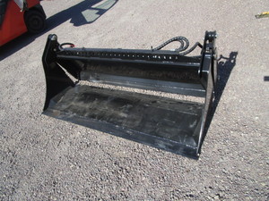 lot 112 image: Future Equipment 72 Skid Steer 4 in 1 Bucket