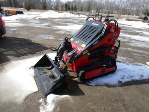 lot 62 image: Future Equipment FT360T Skid Steer