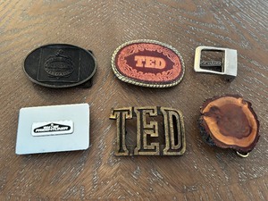 lot 33 image: Vintage Belt Buckles