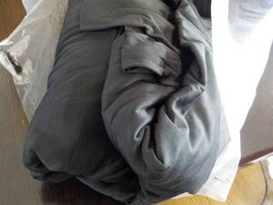 lot 41 image: 2 Spantex Tableclothes for 6 ft Tab...