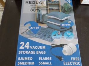 lot 45 image: Touloton 24 Vacuum Storage Bags wit...