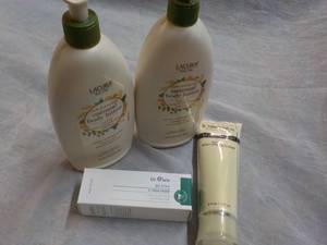 lot 129 image: Body Lotion, Thera Cream and Retino...