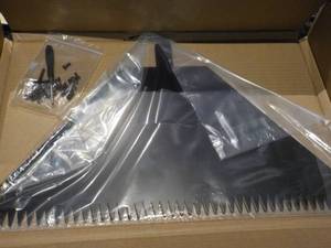 lot 151 image: 17 Squirrel Guard for Bird Feeder...