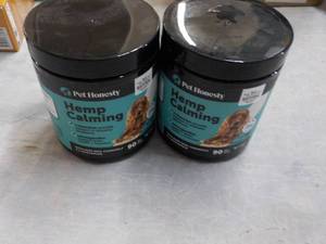 lot 203 image: 2 Pet Honesty Hemp Calming...