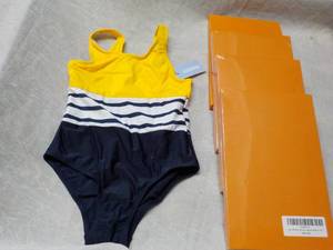 lot 218 image: 4 Girls 1 piece swimsuits size larg...
