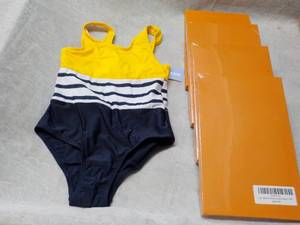 lot 219 image: 4 Girls 1 piece swimsuits size larg...