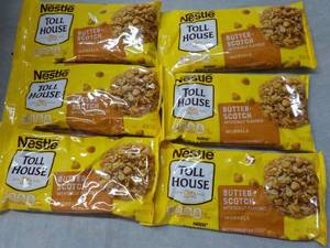 lot 256 image: 6 bags Toll House Butterscotch 11 o...