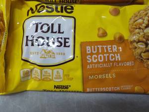 lot 260 image: 6 bags Toll House Butterscotch 11 o...