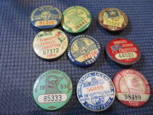 lot 29 image: Nine Chauffeur Buttons 1940-50s