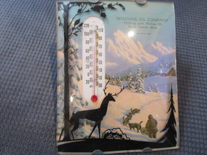 lot 62 image: Windahl Oil Co, North Branch, MN Domed Glass Silhouette