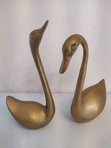 lot 3 image: Brass Swans