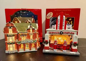 lot 105 image: St Nicholas Square The Museum of Natural Science and Service Station wOriginal Boxes